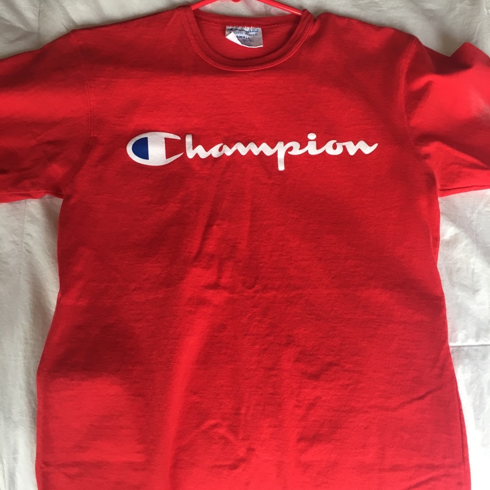 Red champion tshirt